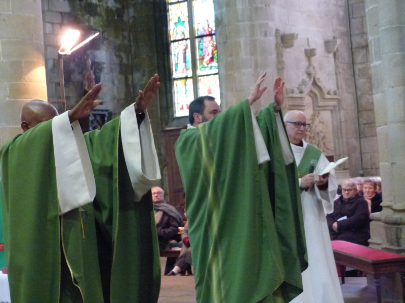 Zone de Dinan: Onction des malades à Dinan et Evran